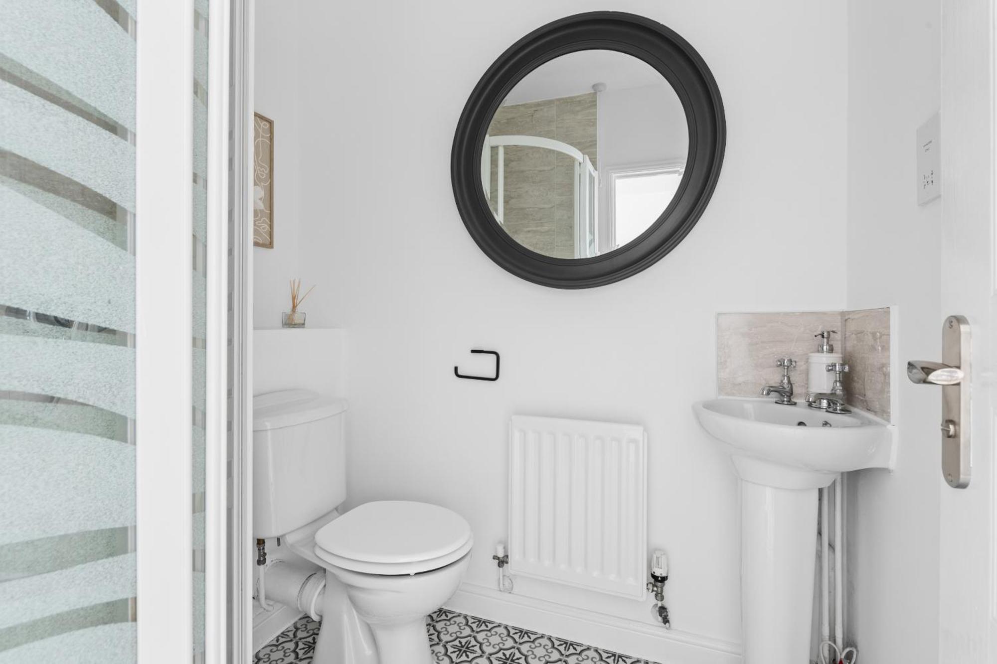 Luxurious 3 Bed House With Free Parking, Close To The Train Station & Town Braintree Exterior foto